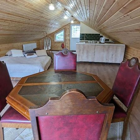 Unforgettable Attic With Balcony In Borjomi Apartman Kültér fotó