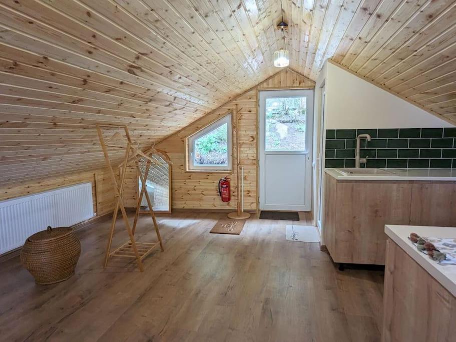 Unforgettable Attic With Balcony In Borjomi Apartman Kültér fotó